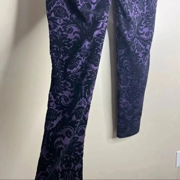 DressBarn Rozali women leggings - Picture 3 of 9